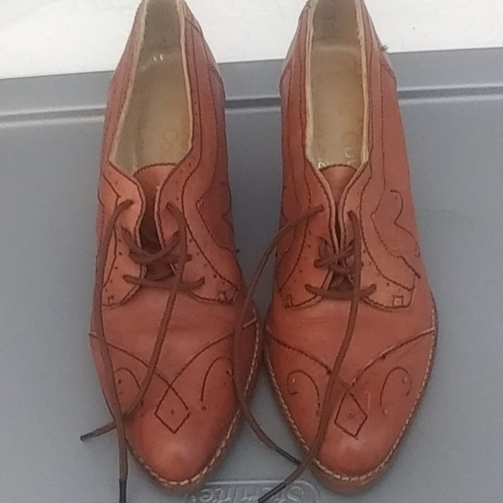 Western style tie up shoes from Town&Country early80s